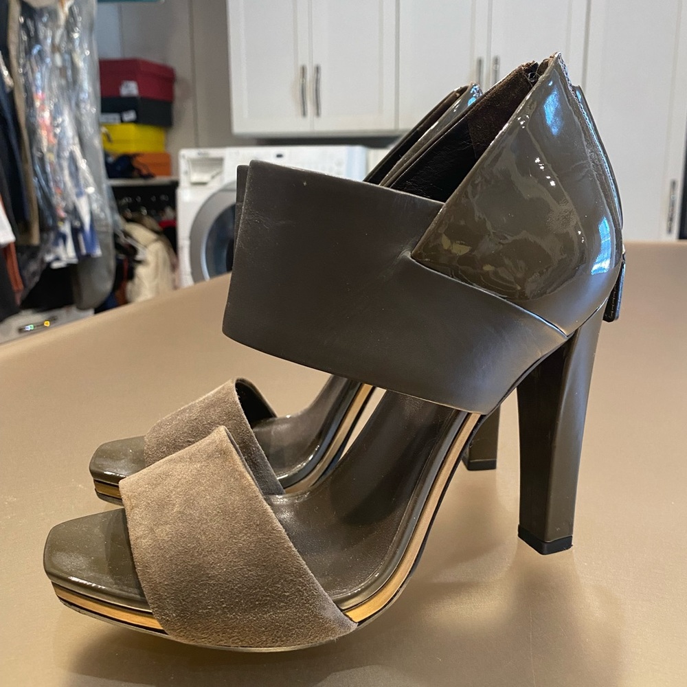 Gucci Leather  Sandal